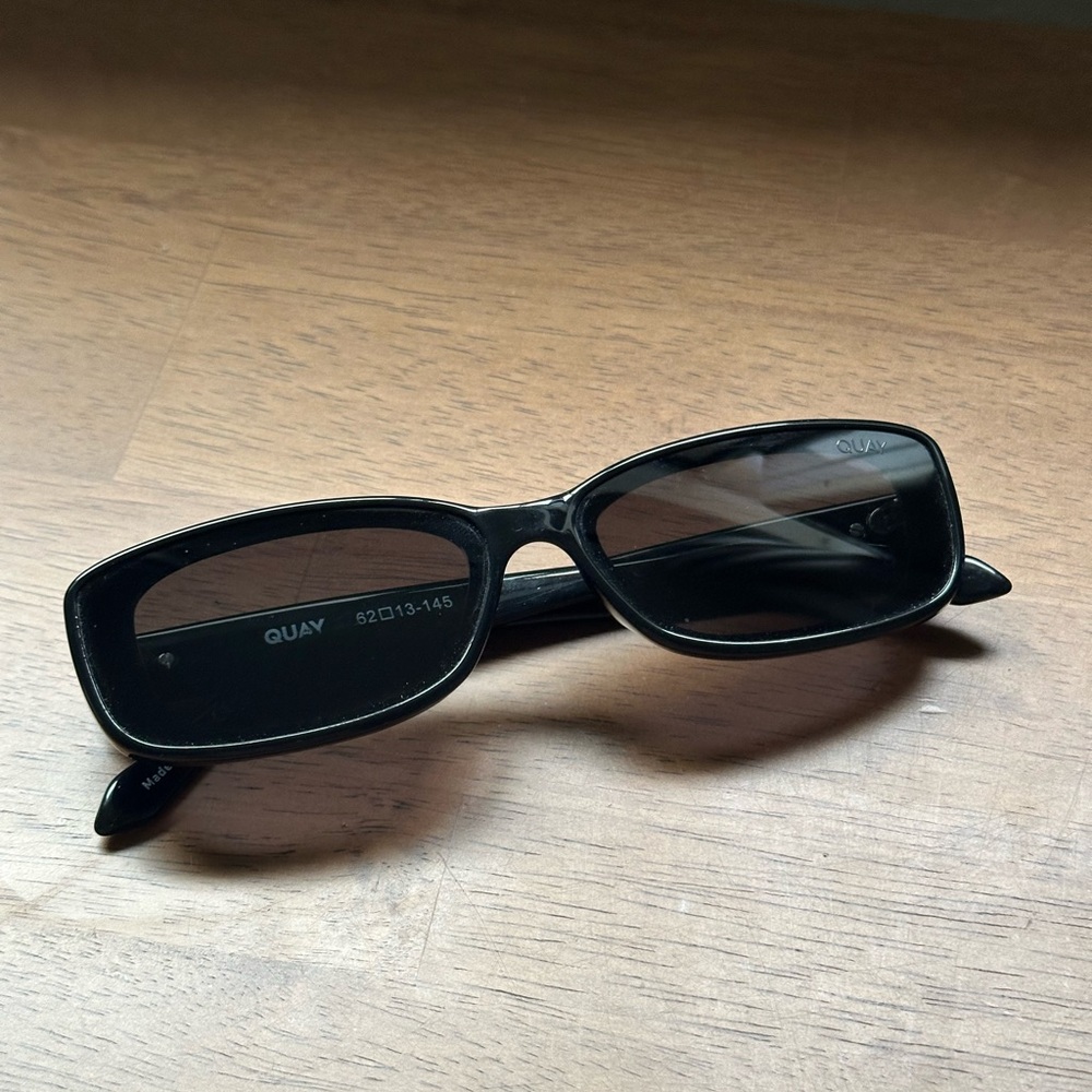 Quay Vibe Check Black Rectangular Sunglasses